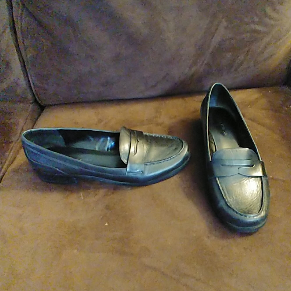 Women's shoes